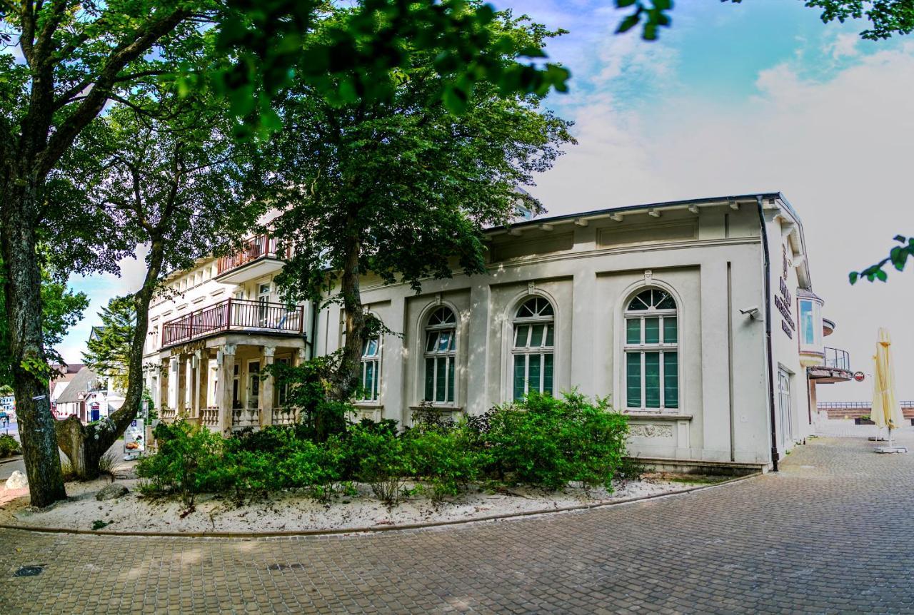 Hotel Apollo Darlowko Esterno foto