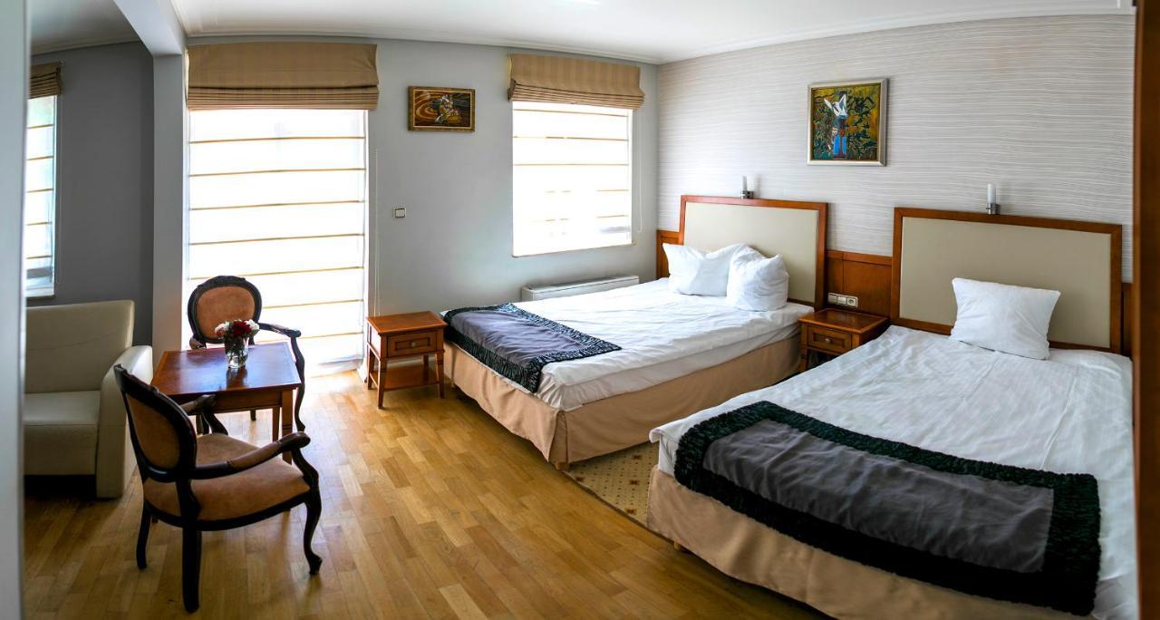 Hotel Apollo Darlowko Esterno foto
